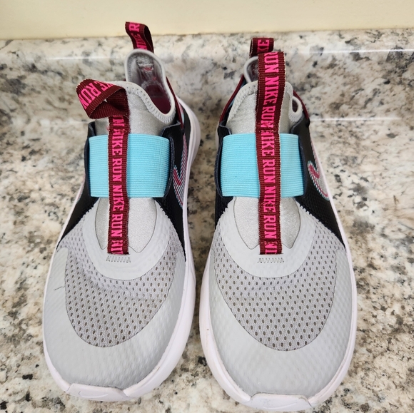 Nike Flex Plus SE Running Shoe Slip On Size 4.5Y - Picture 10 of 12